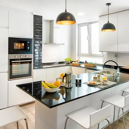 Apartamento 4 Estaciones - Tu Hogar en el Corazón de Oviedo
